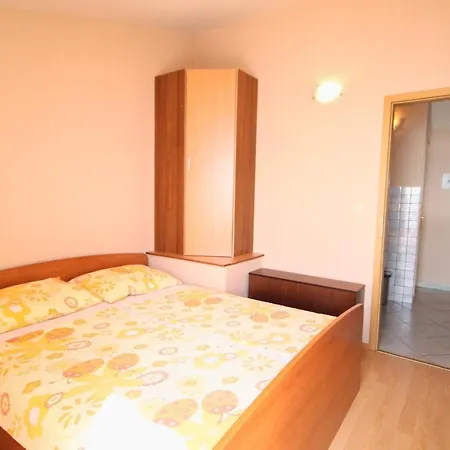 Appartement Pisak 1070e *