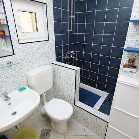 Pisak 1070e דירה